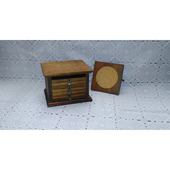 Vtg Coaster Wood & Cork House 8 Drink Coasters Leather Pull in Case Carrier (2) - Picture 2 of 6